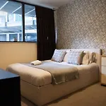 Apartamento Vibrant 2 Bedroom Sleeps 4 *