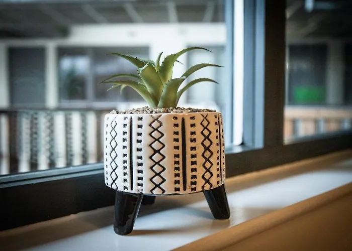 Appartement Vibrant 2 Bedroom Sleeps 4